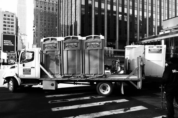Best Luxury portable toilet rental  in Dalton, PA