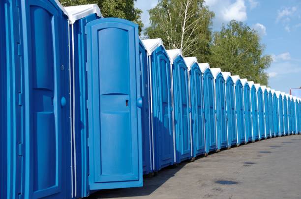 Best Portable restroom trailer rental  in Dalton, PA